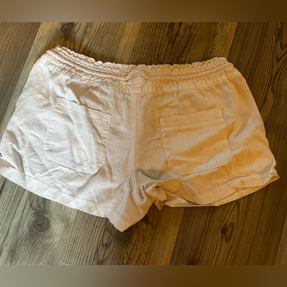 White Roxy shorts - Picture 2 of 2